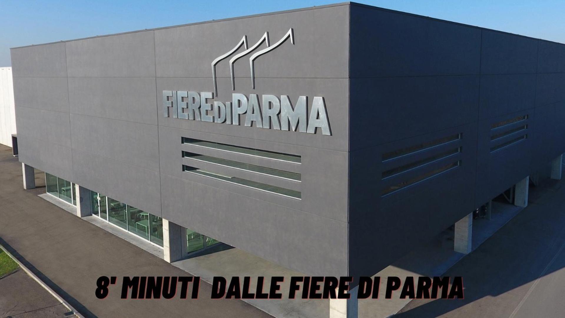 350 M Da Ospedale Maggiore L Parcheggio Prive L Rooms ปาร์มา ภายนอก รูปภาพ