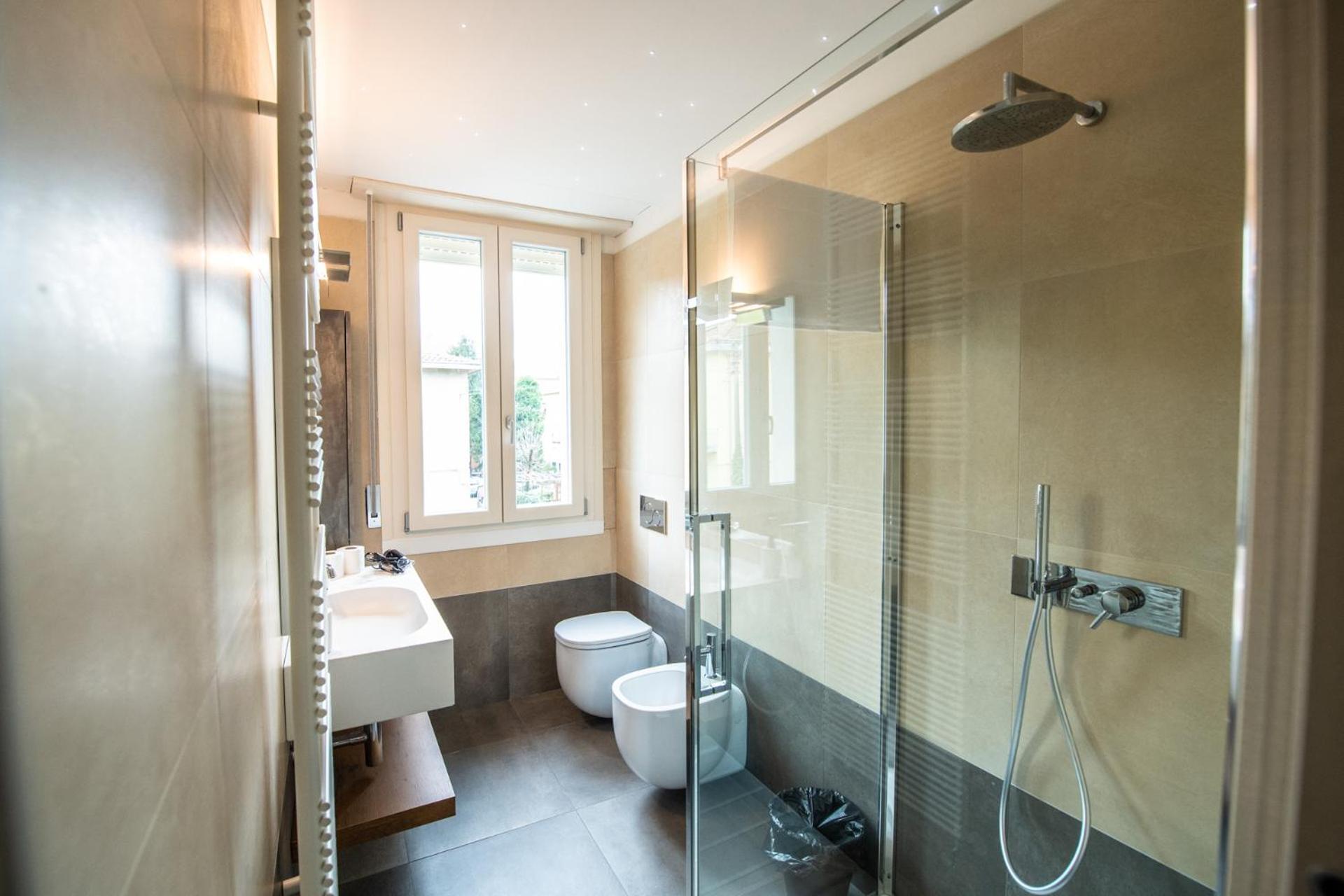350 M Da Ospedale Maggiore L Parcheggio Prive L Rooms ปาร์มา ภายนอก รูปภาพ